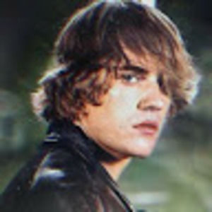 Meet your Posher, Taylah